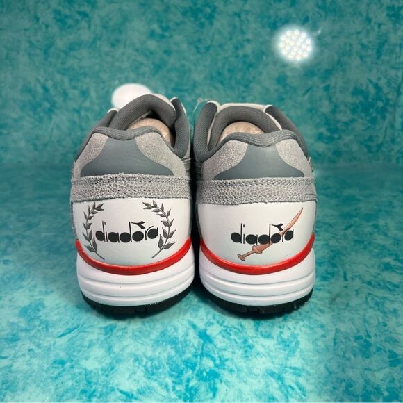 Diadora N9002  Gray Red Men's Low Top Suede Retro Shoes Sneakers - Picture 4 of 5